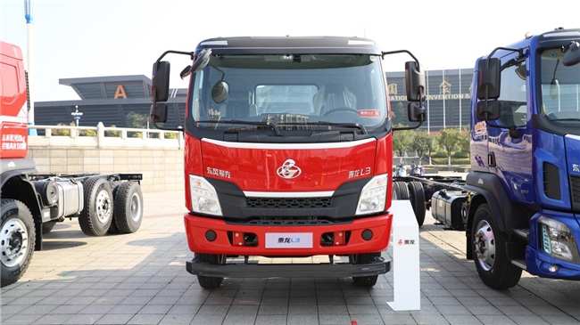 底盘自重仅4.24吨！乘龙L3 4X2自卸车如何做到又轻又强？